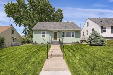 1585 Margaret St, Saint Paul, MN 55106