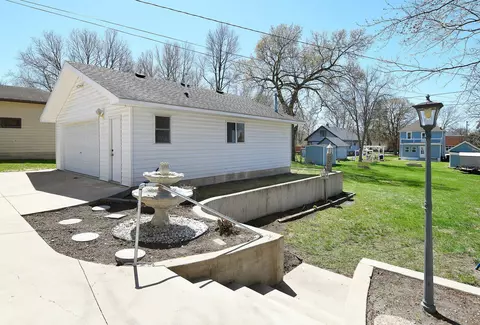 922 3rd Ave NW, Faribault, MN 55021 photo 5