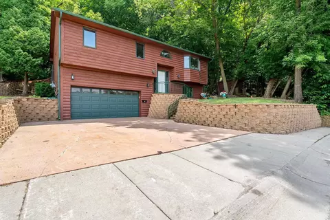 217 East St, Jordan, MN 55352