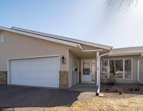 103 W Trail Ct #2, Cannon Falls, MN 55009