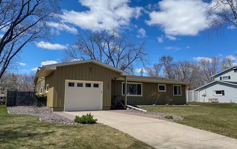 800 16th St SW, Willmar, MN 56201