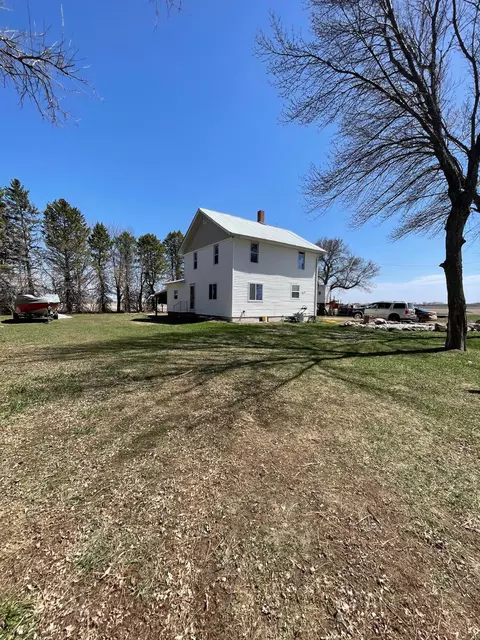 13462 140th St, Walnut Grove, MN 56180