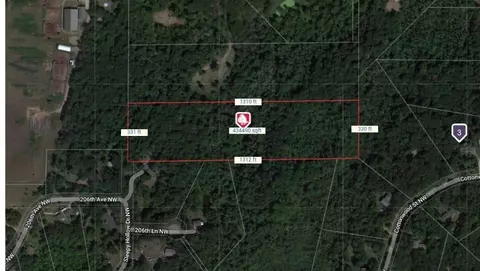 20707 Sleepy Hollow Dr, Oak Grove, MN 55011