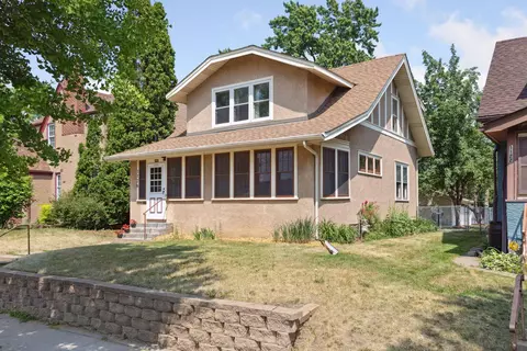 1126 Earl St, Saint Paul, MN 55106