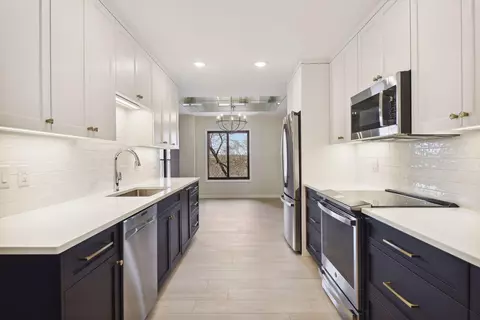 1235 Yale Pl #410, Minneapolis, MN 55403