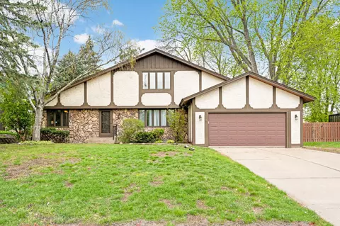 4008 Macalaster Dr NE, Saint Anthony, MN 55421