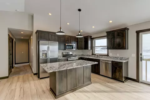 1645 Squirrel Way, New Richmond, WI 54017