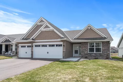 490 Paradise Dr SE, Saint Michael, MN 55376