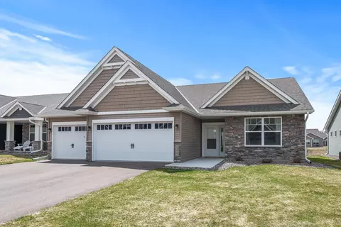 490 Paradise Dr SE, Saint Michael, MN 55376