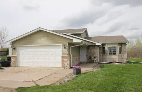 8970 120th St, Milaca, MN 56353