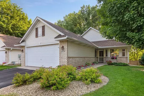 14734 Courtyard Cir, Burnsville, MN 55306