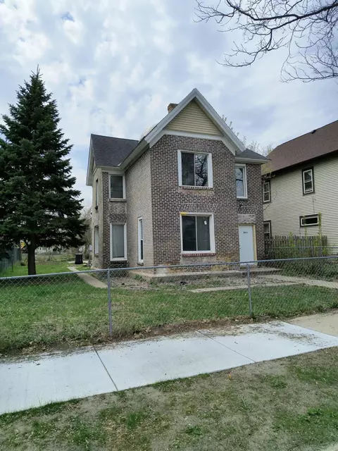 2013 Hillside Ave N, Minneapolis, MN 55411