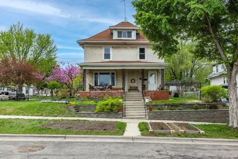 567 Bidwell St, Saint Paul, MN 55107