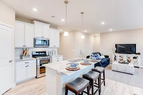 12661 Erskin St NE, Blaine, MN 55449
