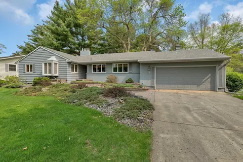 5 Roger Rd, Saint Cloud, MN 56301