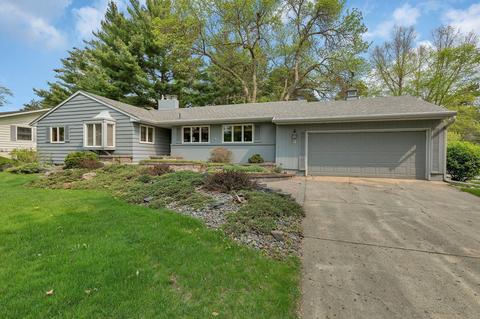5 Roger Rd, Saint Cloud, MN 56301