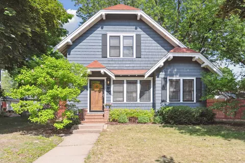 5025 38th Ave S, Minneapolis, MN 55417