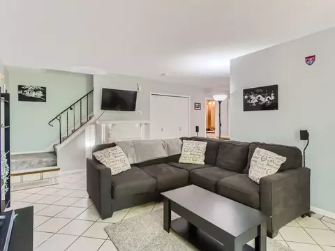 7522 15th Street Ln N, Oakdale, MN 55128