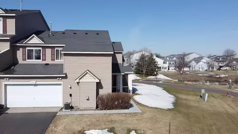 3890 Abercrombie Ln, Stillwater, MN 55082