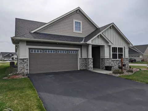 17484 Elkwood Ave, Lakeville, MN 55044