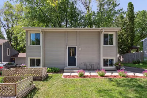 112507 Ramsey Ct, Chaska, MN 55318