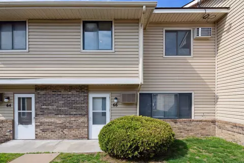 66 E 13th St, Waconia, MN 55387