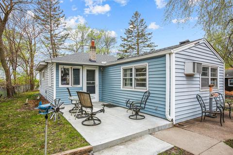 3926 Beard Ave N, Robbinsdale, MN 55422