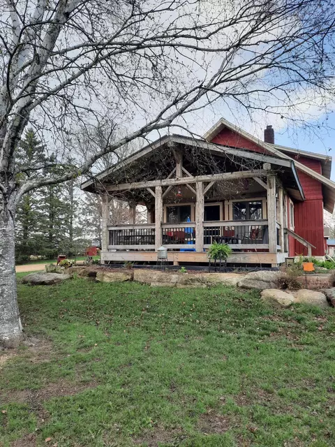 1083 230th St, Baldwin, WI 54002