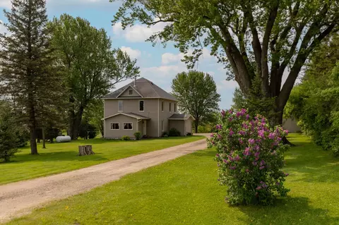 17136 County Road 29 SE, Dover, MN 55929