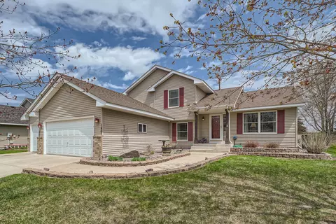 1467 Wood Duck Rd, Waconia, MN 55387