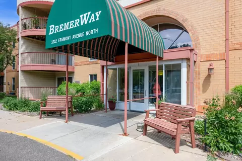 3232 Fremont Ave N #325, Minneapolis, MN 55412