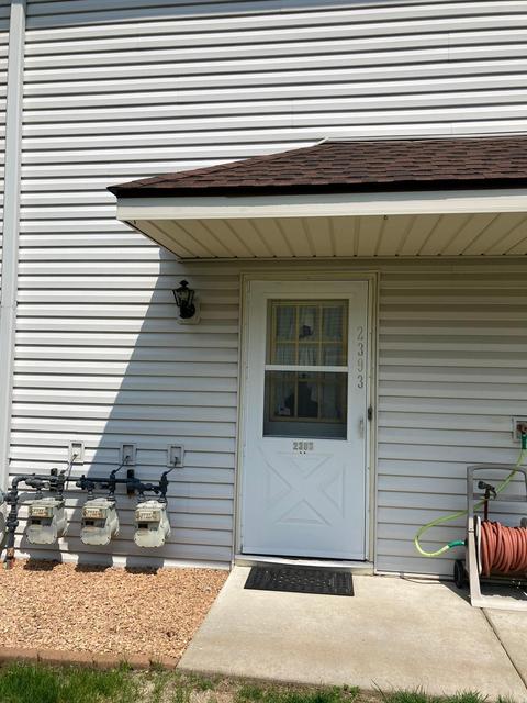 2393 Grenadier Ave N, Oakdale, MN 55128