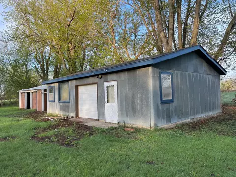 945 6th St, Windom, MN 56101 photo 32