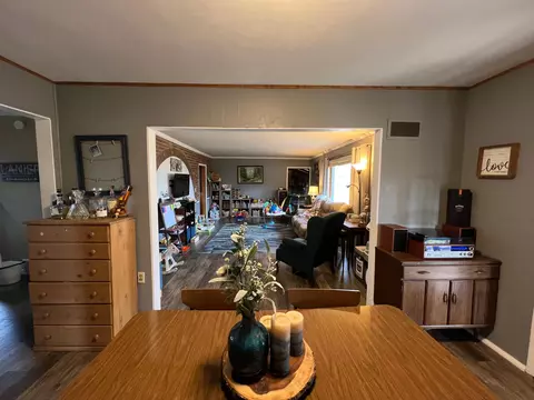 945 6th St, Windom, MN 56101 photo 5