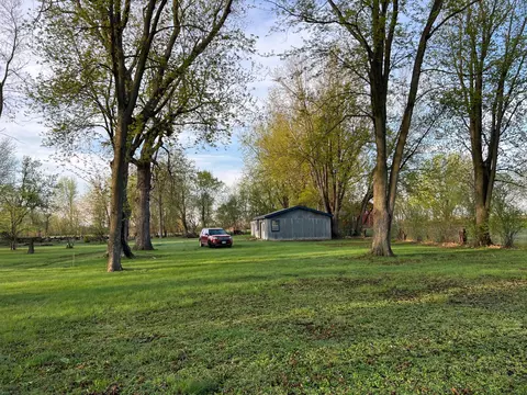 945 6th St, Windom, MN 56101 photo 35