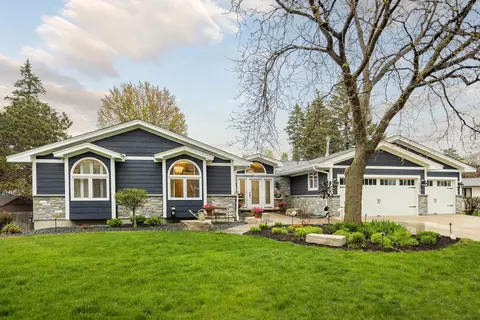 7008 Lee Valley Cir, Edina, MN 55439