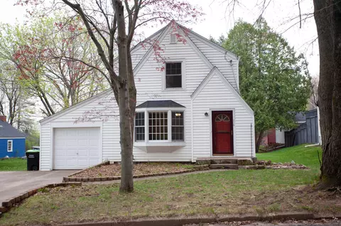 716 15th St SE, Menomonie, WI 54751