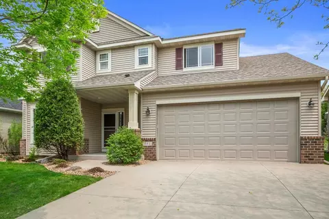 885 Drew Dr, Woodbury, MN 55129