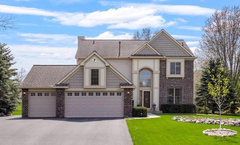 9305 Avalon Ct, Inver Grove Heights, MN 55077