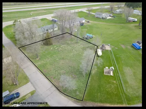 17658 Janssen Dr, Cold Spring, MN 56320