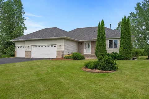 20075 Quapaw St NW, Oak Grove, MN 55303