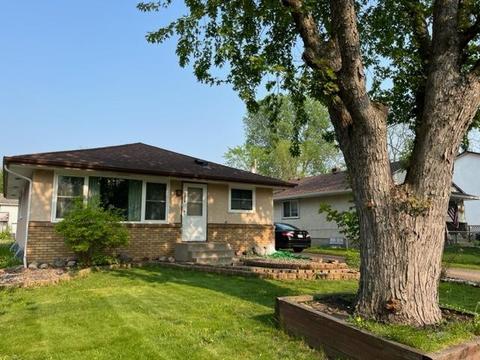 1654 Manton St, Saint Paul, MN 55106