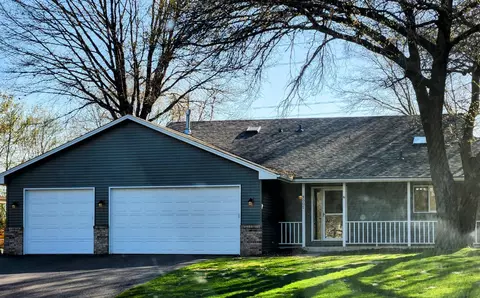 9005 Norway St NW, Coon Rapids, MN 55433