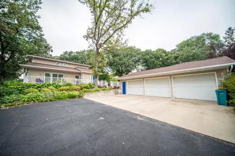 307 20th St SW, Rochester, MN 55902