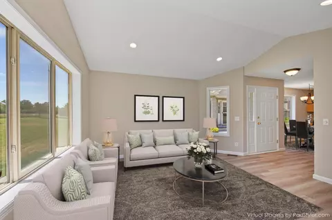 10527 64th Ln NE, Albertville, MN 55301