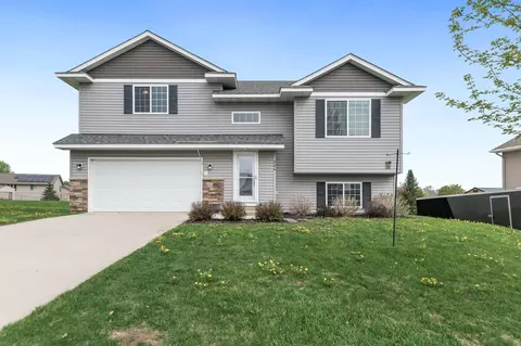 204 Summerfield Ln, Waverly, MN 55390