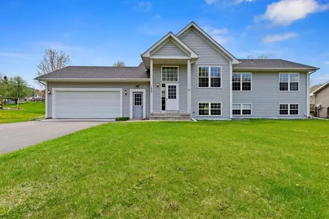 177 Chippewa Rd, Loretto, MN 55357