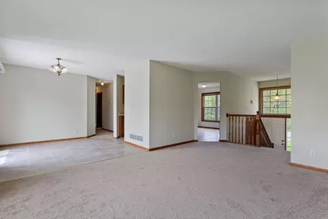 177 Chippewa Rd, Loretto, MN 55357 photo 4