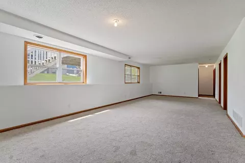 177 Chippewa Rd, Loretto, MN 55357 photo 10