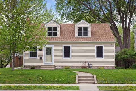 503 15th Ave N, South Saint Paul, MN 55075